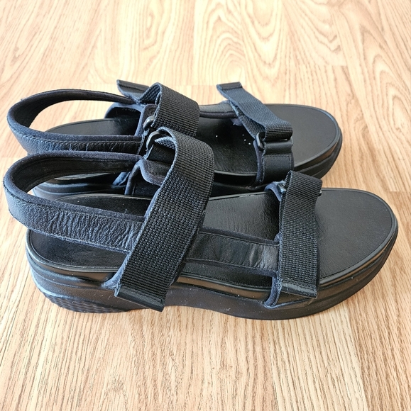 Vagabond Lori Women's Leather Strappy Black Open Toe Sporty Sandals Size 11. - Picture 13 of 16